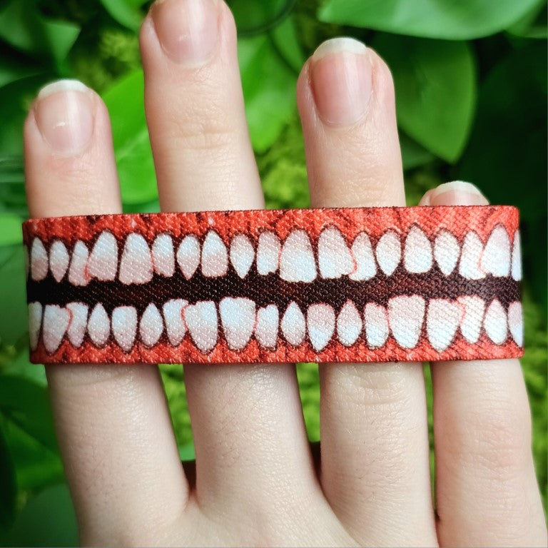 Creepy Teeth Bracelet!