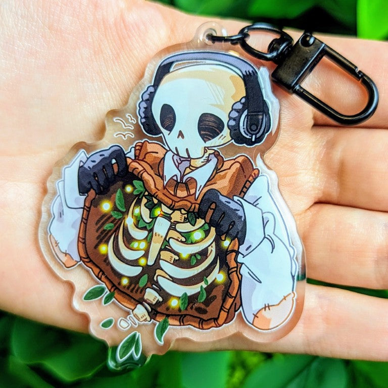 A brown aesthetic skeleton Cade keychain.