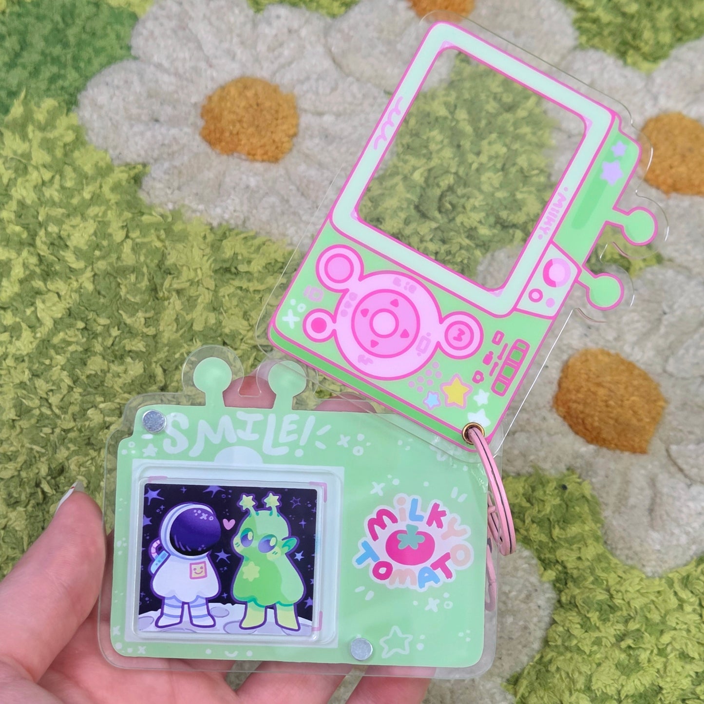 Cute Alien Camera Keychain!