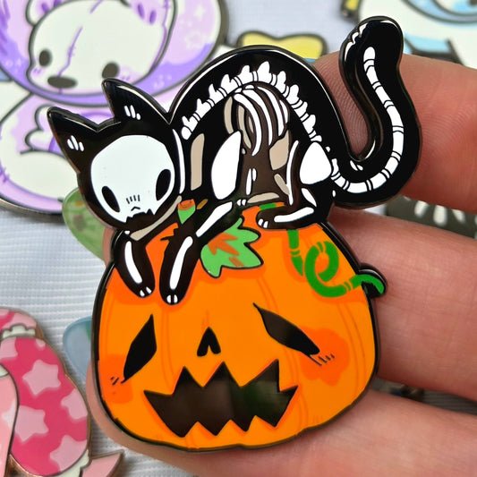 Skelly Kitty Enamel Pin!
