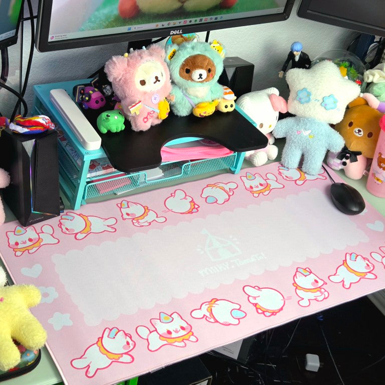 Dilly and Dallying Desk Mat!