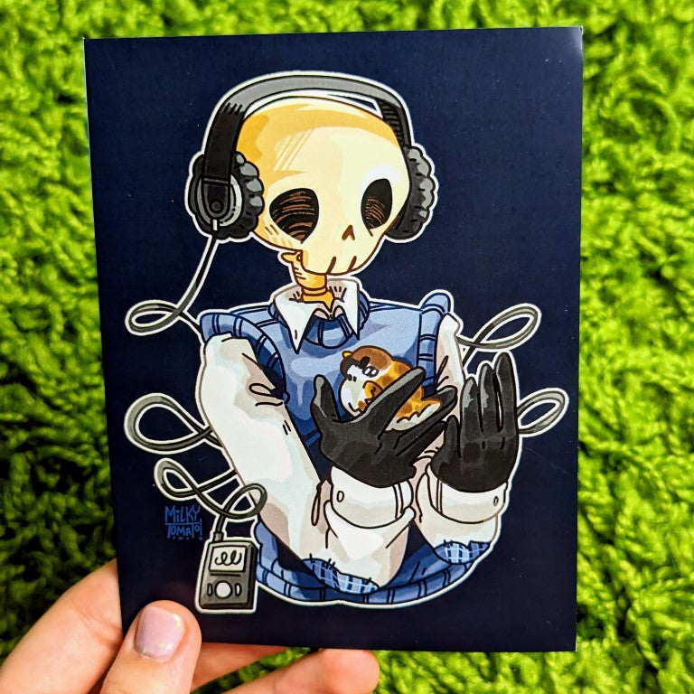 The mini blue Skeleton Cade chilling print.