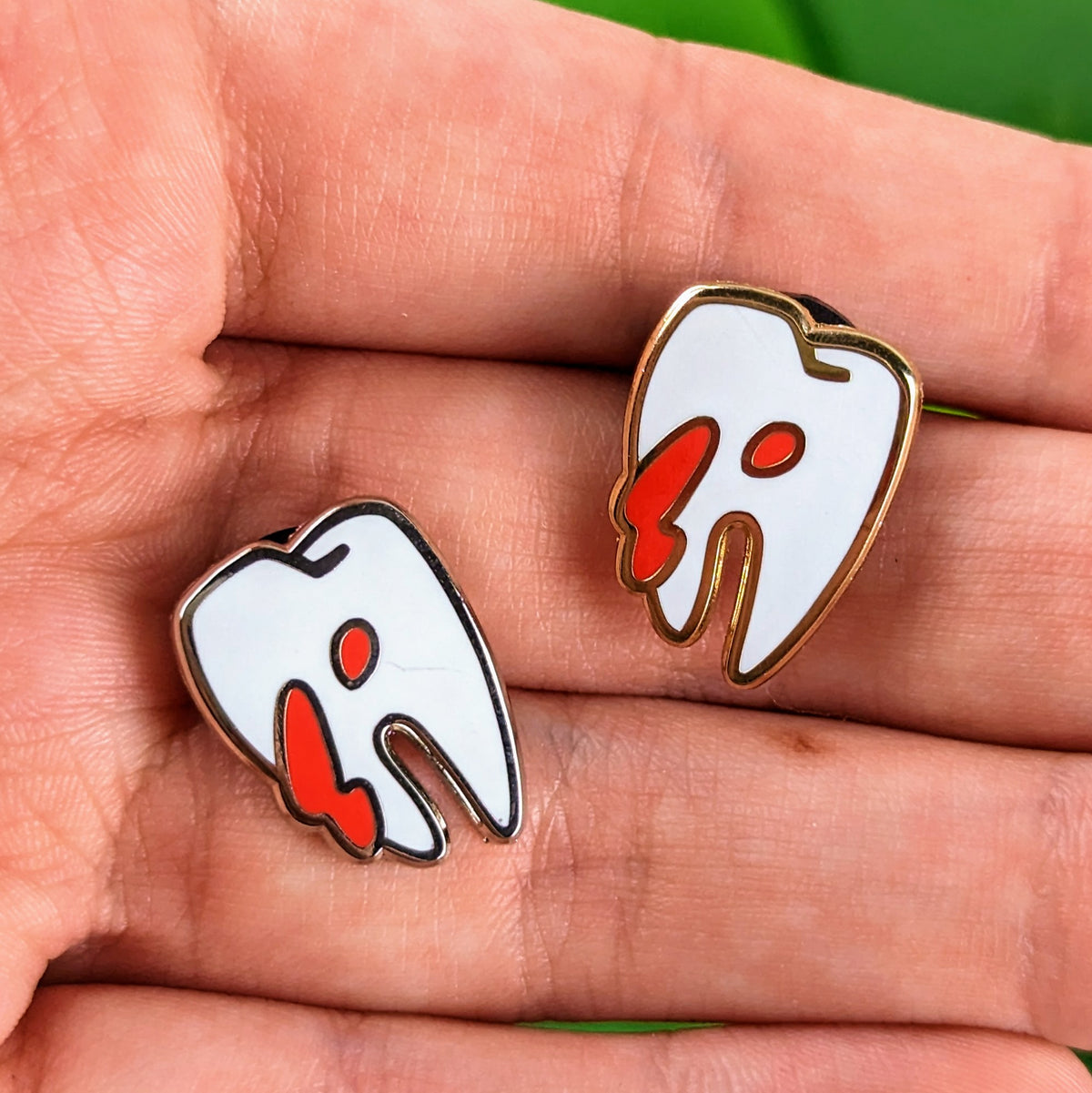 Geith Tooth Pin Tiny Teeth Enamel Pins – Milky Tomato