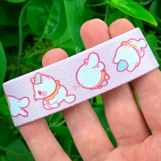 Dilly and Dallying Clown Cat Bracelet!