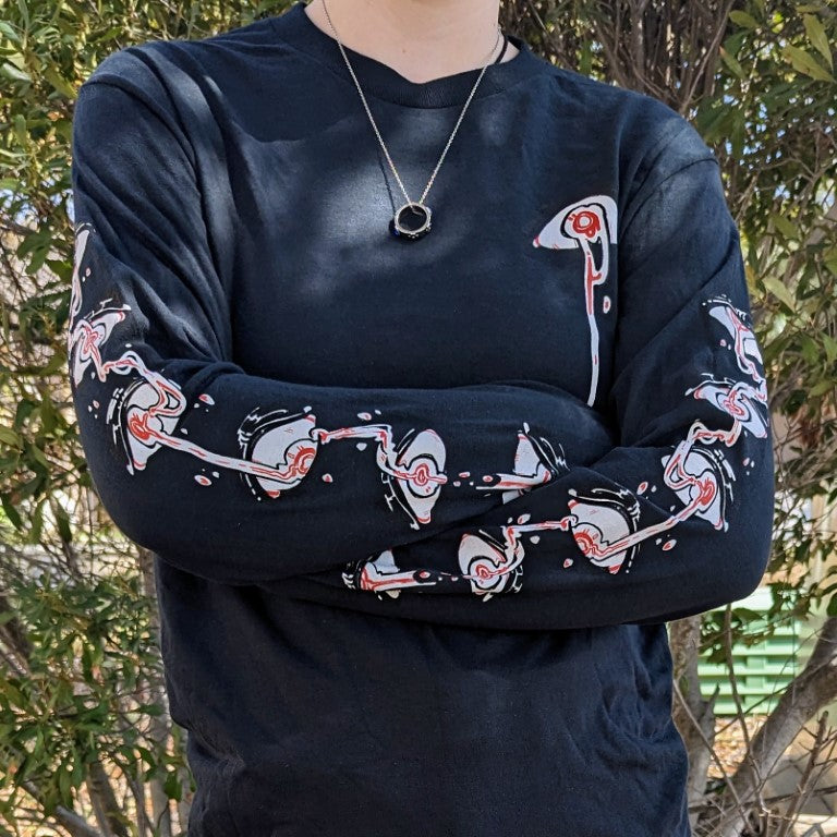 Long-Sleeved Black Droopy Eye Girl T-Shirt - BACK IMAGE